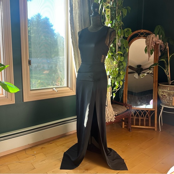 BCBG Black Evening Gown NWT Size 0 - Picture 1 of 5